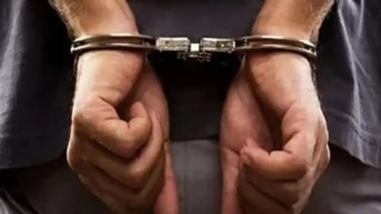 جنايات المنصورة تقضي بسجن سائق المحافظ 15 سنة في قضية اتجار بالمخدرات